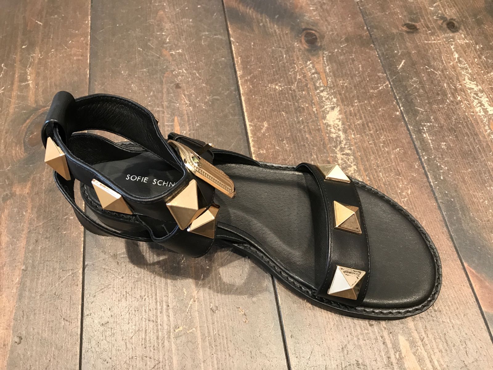 Køb Chunky sandal med spænder og Sofie online » | Miss Obling