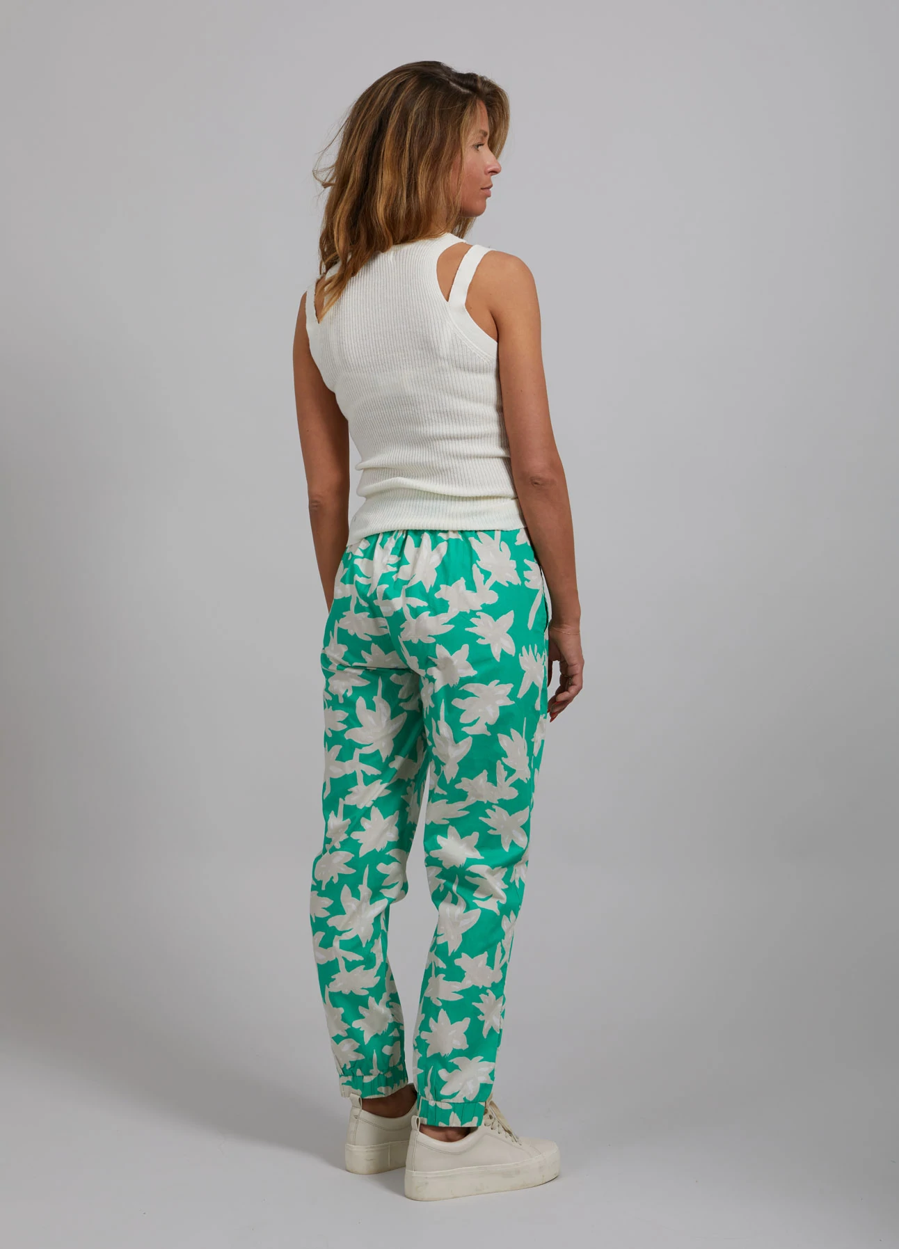 Køb Loose fit Wild flower print bukser fra Coster Copenhagen online » | Miss Obling